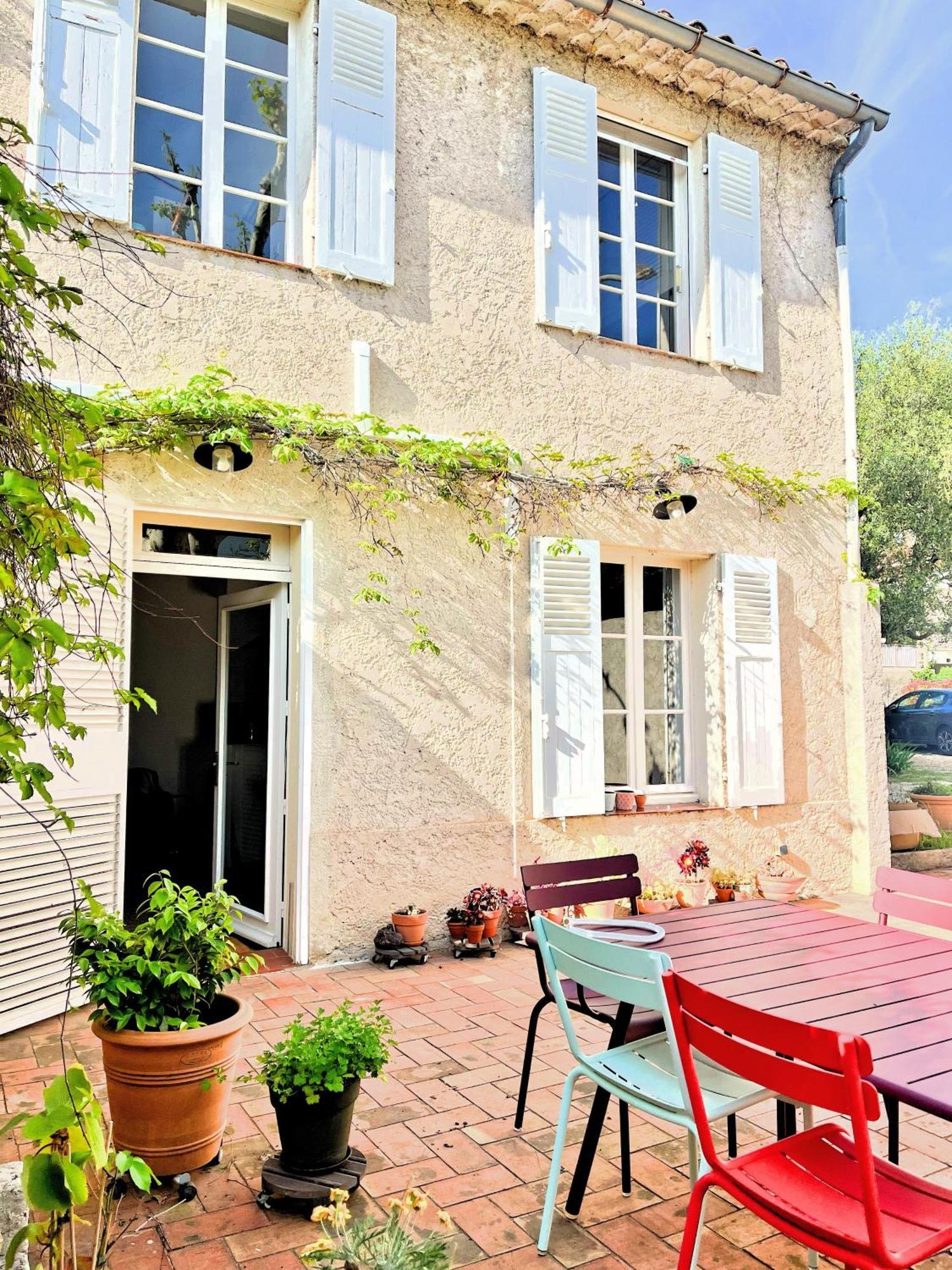 Апартаменты La Petite Bastide Каси Экстерьер фото